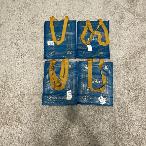 NWT Harry Potter Epic Universal Studios Tote Bag - Picture 2 of 3